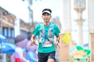 BIB: 5072
                            <button type="button" onclick="openModal(24884139)" class="btn btn-primary btn-sm float-right btn-popup" data-toggle="modal" data-target=".modal-high-quality">
                        <i class="fas fa-shopping-cart"></i> Add to Cart
                    </button>
                                            <button type="button" onclick="isThisMe(24884139, true)" class="btn btn-success btn-sm float-right btn-popup btn-isme hidden" data-toggle="tooltip" data-placement="bottom" title="นี่คือรูปของคุณใช่ไหม คลิกที่นี่เพื่อเอาเข้าอัลบั้ม">
                        <i class="fas fa-plus"></i> Add to album
                    </button>
                    <button type="button" onclick="isThisMe(24884139, false)" class="btn btn-warning btn-sm float-right btn-popup btn-isnotme hidden">
                        <i class="fas fa-ban"></i> Remove from album
                    </button>